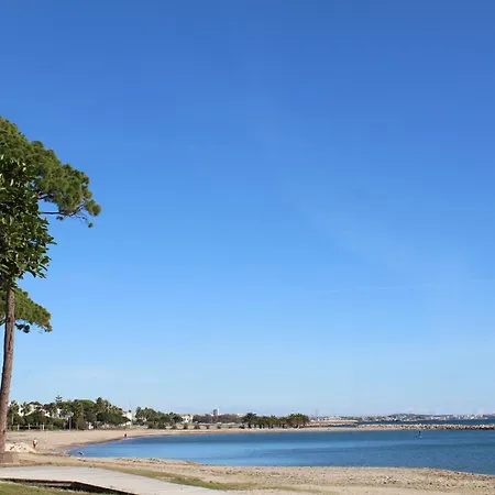 Residentium Spain -chalet La Dorada Pets Friendly Ferienhaus Cambrils
